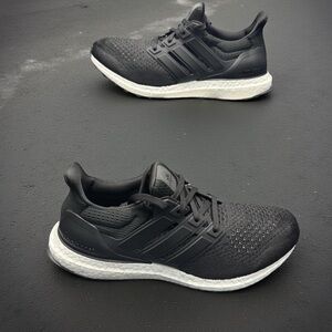 Adidas Ultraboost 1.0 Black Primeknit Mens 8.5 Running Sneakers BNIB Heat